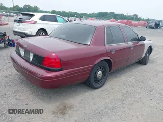 2008 Ford Police Interceptor z VIN 2FAFP71V18X152770, wystawiony jako IAAI lot #42501613 z przebiegiem Nie podano mil oraz . Historia ofert i sprzedaży dostępna na DreamBid. Obrazek 4.