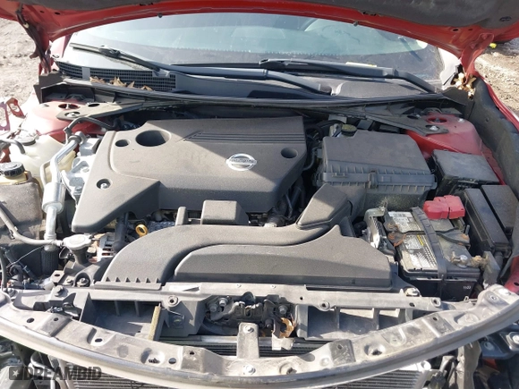 2014 Nissan Altima 2.5 SV with VIN 1N4AL3AP6EC298851, listed as a IAAI auction lot 41497640 with 180,268 mi miles. Bid and sale history available at carsss.com. Image 10.