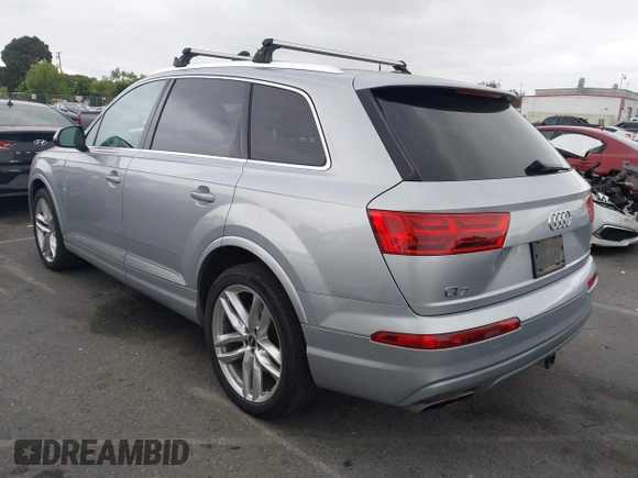 2018 Audi Q7 Prestige with VIN WA1VAAF77JD028847, listed as a IAAI auction lot 42294052 with 46,478 mi miles and . Bid and sale history available at DreamBid. Image 3.