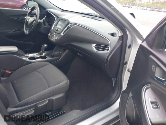 2018 Chevrolet Malibu LT with VIN 1G1ZD5ST8JF139395, listed as a IAAI auction lot 41914782 with 151,313 mi miles and . Bid and sale history available at DreamBid. Image 5.