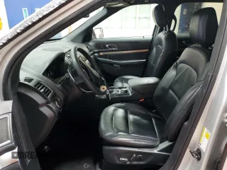 2018 Ford Explorer XLT with VIN 1FM5K8D87JGC82883, listed as a Copart auction lot 87643385 with 61,656 mi miles and Salvage Title. Bid and sale history available at carsss.com. Image 7.
