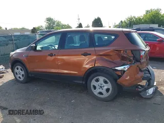 2017 Ford Escape S z VIN 1FMCU0F79HUC31792, wystawiony jako IAAI lot #42377599 z przebiegiem 98 300 mil mil oraz . Historia ofert i sprzedaży dostępna na DreamBid. Obrazek 15.