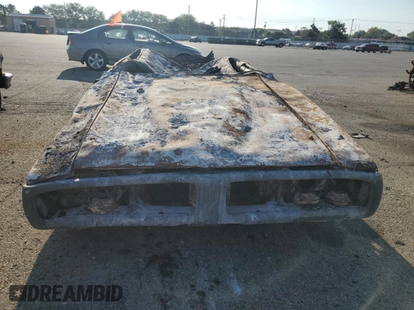 1973 Dodge Charger z VIN WH23U3A130893, wystawiony jako Copart lot #70195534 z przebiegiem Nie podano mil oraz Szkoda całkowita • Salvage title. Historia ofert i sprzedaży dostępna na DreamBid. Obrazek 5.
