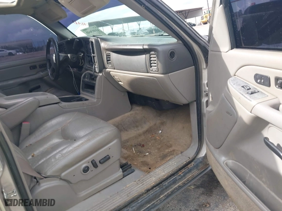 2005 Chevrolet Tahoe Z71 with VIN 1GNEK13T05R246648, listed as a IAAI auction lot 41483045 with 312,536 mi miles. Bid and sale history available at carsss.com. Image 5.