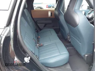 2025 MINI Countryman S z VIN WMZ23GA06S7P27483, wystawiony jako IAAI lot #42043477 z przebiegiem 3 781 mil mil oraz . Historia ofert i sprzedaży dostępna na DreamBid. Obrazek 8.