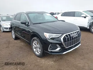 2024 Audi Q3 Premium z VIN WA1AUCF32R1083539, wystawiony jako IAAI lot #42121379 z przebiegiem 17 332 mil mil oraz . Historia ofert i sprzedaży dostępna na DreamBid. Obrazek 1.
