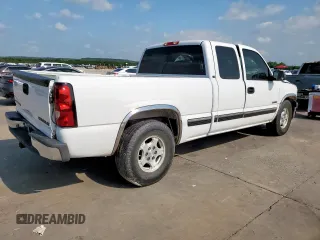 2000 Chevrolet Silverado 1500 with VIN 2GCEC19W6Y1335189, listed as a Copart auction lot 54317135 with Not Provided miles and Clean Title. Bid and sale history available at DreamBid. Image 3.