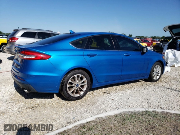 2019 Ford Fusion SE with VIN 3FA6P0HD7KR172841, listed as a Copart auction lot 49632224 with 53,338 mi miles and Salvage Title. Bid and sale history available at DreamBid. Image 3.