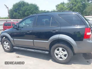 2008 Kia Sorento EX z VIN KNDJD736485797126, wystawiony jako IAAI lot #42253311 z przebiegiem 226 018 mil mil oraz . Historia ofert i sprzedaży dostępna na DreamBid. Obrazek 15.