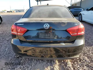 2015 Volkswagen Passat Limited Edition Edition z VIN 1VWAT7A30FC116848, wystawiony jako Copart lot #55168395 z przebiegiem 177 096 mil mil oraz Czysty tytuł • Clean title. Historia ofert i sprzedaży dostępna na DreamBid. Obrazek 6.