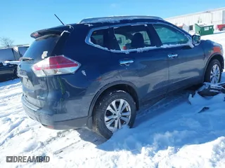 2016 Nissan Rogue S with VIN 5N1AT2MV9GC826296, listed as a IAAI auction lot 41573007 with 111,284 mi miles. Bid and sale history available at carsss.com. Image 4.