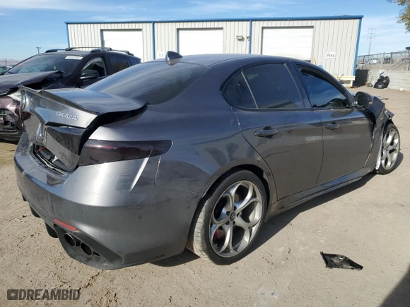 2018 Alfa Romeo Giulia Quadrifoglio with VIN ZARFAEAV8J7581518, listed as a Copart auction lot 81778074 with 0 mi miles and Salvage Title. Bid and sale history available at carsss.com. Image 3.