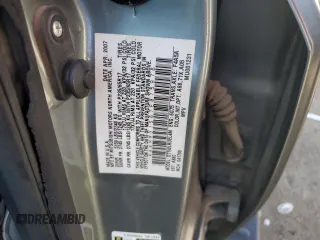 2007 Mitsubishi Endeavor SE z VIN 4A4MM31S67E075976, wystawiony jako Copart lot #54452315 z przebiegiem 177 674 mil mil oraz Szkoda całkowita • Salvage title. Historia ofert i sprzedaży dostępna na DreamBid. Obrazek 13.