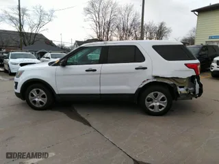 2017 Ford Police Interceptor Utility with VIN 1FM5K8AR4HGD25759, listed as a IAAI auction lot 41668078 with 100,108 mi miles. Bid and sale history available at carsss.com. Image 14.