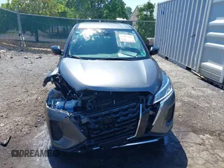 2024 Nissan Kicks S z VIN 3N1CP5BV7RL495539, wystawiony jako IAAI lot #42297467 z przebiegiem 45 734 mil mil oraz . Historia ofert i sprzedaży dostępna na DreamBid. Obrazek 13.