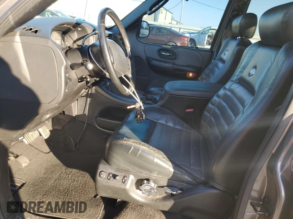 2002 Ford F-150 Harley Davidson with VIN 1FTRW07372KD29243, listed as a Copart auction lot 42972905 with 164,392 mi miles and Salvage Title. Bid and sale history available at carsss.com. Image 7.