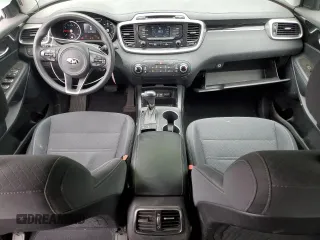 2018 Kia Sorento LX with VIN 5XYPGDA55JG365362, listed as a Copart auction lot 54647945 with 110,487 mi miles and Salvage Title. Bid and sale history available at carsss.com. Image 8.