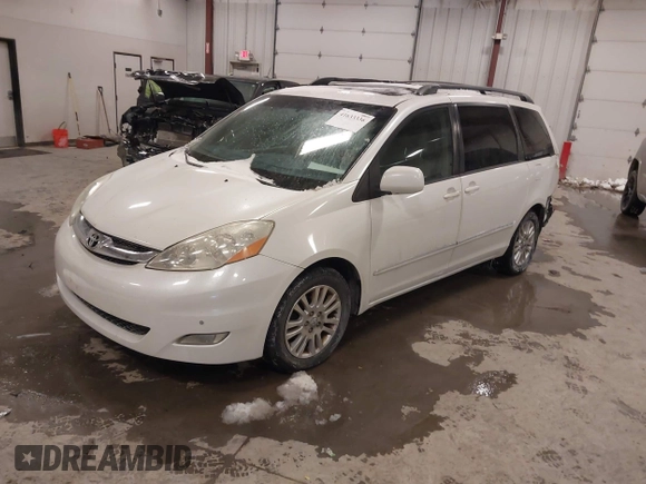 2008 Toyota Sienna XLE with VIN 5TDZK22C48S194030, listed as a IAAI auction lot 41633336 with 306,800 mi miles. Bid and sale history available at carsss.com. Image 2.