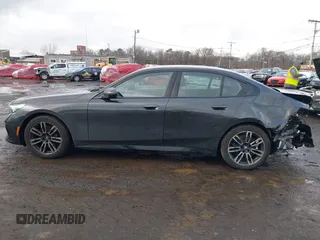 2025 BMW 5 Series 530i xDrive with VIN WBA53FJ01SCT82794, listed as a IAAI auction lot 41575089 with 2,806 mi miles. Bid and sale history available at carsss.com. Image 14.