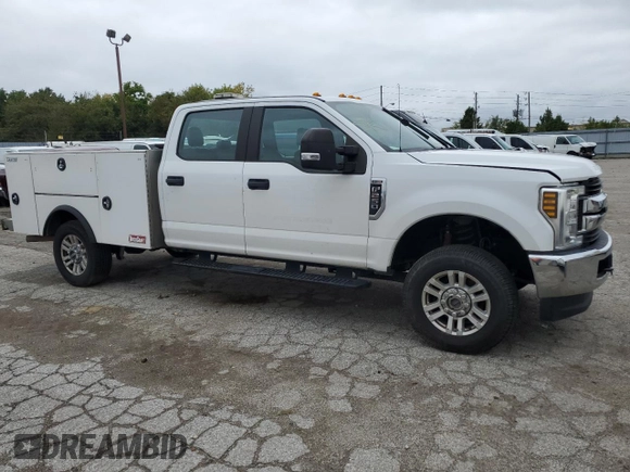 2019 Ford Super Duty F-250 SRW XL with VIN 1FD7W2B60KEG54489, listed as a Copart auction lot 68541834 with 96,029 mi miles and Salvage Title. Bid and sale history available at carsss.com. Image 4.