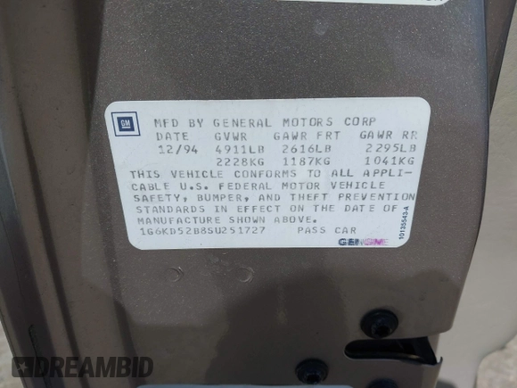 1995 Cadillac DeVille z VIN 1G6KD52B8SU251727, wystawiony jako IAAI lot #42479284 z przebiegiem 104 080 mil mil oraz . Historia ofert i sprzedaży dostępna na DreamBid. Obrazek 9.