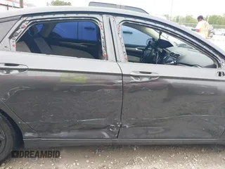 2019 Ford Fusion SE with VIN 3FA6P0HD1KR193748, listed as a IAAI auction lot 41889847 with 106,223 mi miles. Bid and sale history available at carsss.com. Image 14.