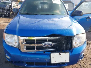 2012 Ford Escape XLT с VIN 1FMCU9DG0CKC22930, выставлен на аукционе IAAI как лот 42539009 с пробегом 141 806 миль миль и . История ставок и продаж доступна на DreamBid. Изображение 6.