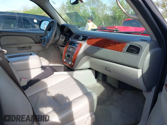 2012 Chevrolet Suburban LT с VIN 1GNSCJE05CR313048, выставлен на аукционе IAAI как лот 42127574 с пробегом 173 229 миль миль и . История ставок и продаж доступна на DreamBid. Изображение 5.