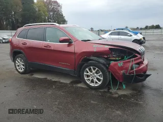 2016 Jeep Cherokee Latitude with VIN 1C4PJLCS1GW247965, listed as a Copart auction lot 80340364 with 114,182 mi miles and Salvage Title. Bid and sale history available at carsss.com. Image 4.