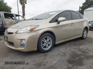 2010 Toyota Prius II with VIN JTDKN3DU1A1176026, listed as a IAAI auction lot 42075412 with 199,219 mi miles. Bid and sale history available at carsss.com. Image 2.