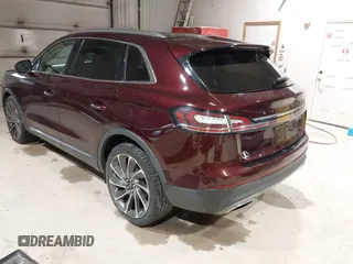 2019 Lincoln Nautilus Reserve z VIN 2LMPJ8L92KBL42653, wystawiony jako IAAI lot #41887906 z przebiegiem 52 450 mil mil oraz . Historia ofert i sprzedaży dostępna na DreamBid. Obrazek 3.