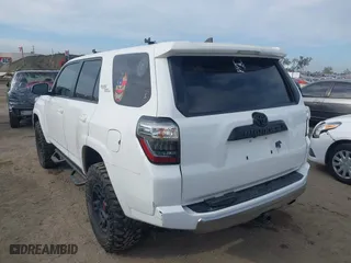 2019 Toyota 4Runner SR5 with VIN JTEBU5JR4K5659014, listed as a IAAI auction lot 41915237 with 90,376 mi miles. Bid and sale history available at carsss.com. Image 3.