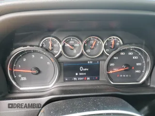 2022 Chevrolet Silverado 3500HD LTZ with VIN 1GC4YUEY7NF154287, listed as a Copart auction lot 55207914 with 20,261 mi miles and Salvage Title. Bid and sale history available at carsss.com. Image 9.