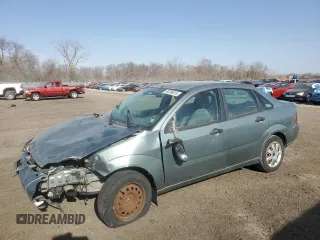 2005 Ford Focus S with VIN 1FAFP34NX5W175332, listed as a Copart auction lot 49306815 with 146,290 mi miles and Salvage Title. Bid and sale history available at carsss.com. Image 1.