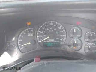 2000 Chevrolet Silverado 1500 with VIN 1GCEC14V2YE369725, listed as a IAAI auction lot 42088751 with 390,344 mi miles. Bid and sale history available at carsss.com. Image 7.