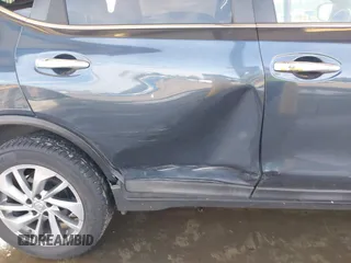 2015 Nissan Rogue SL with VIN 5N1AT2MV7FC916285, listed as a IAAI auction lot 41891874 with 102,105 mi miles. Bid and sale history available at carsss.com. Image 6.