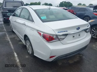 2012 Hyundai Sonata Hybrid with VIN KMHEC4A49CA032414, listed as a IAAI auction lot 42651301 with 136,603 mi miles and . Bid and sale history available at DreamBid. Image 3.