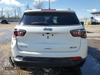 2024 Jeep Compass Latitude Lux с VIN 3C4NJDFN1RT593929, выставлен на аукционе Copart как лот 53492725 с пробегом 14 033 миль миль и Списание • Salvage title. История ставок и продаж доступна на DreamBid. Изображение 6.
