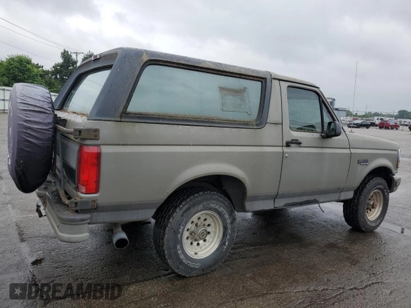 1993 Ford Bronco XL с VIN 1FMEU15N9PLB03278, выставлен на аукционе Copart как лот 59325145 с пробегом 156 813 миль миль и Чистый • Clean title. История ставок и продаж доступна на DreamBid. Изображение 3.