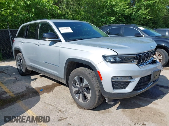 2024 Jeep Grand Cherokee с VIN 1C4RJYB67R8516567, выставлен на аукционе IAAI как лот 42549116 с пробегом 43 307 миль миль и . История ставок и продаж доступна на DreamBid. Изображение 1.