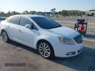 2013 Buick Verano with VIN 1G4PP5SK1D4233031, listed as a IAAI auction lot 42066662 with 92,953 mi miles. Bid and sale history available at carsss.com. Image 1.