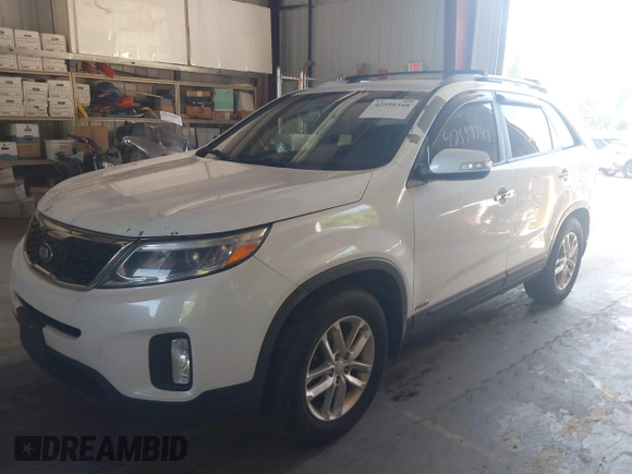 2015 Kia Sorento LX with VIN 5XYKTCA64FG607865, listed as a IAAI auction lot 42599348 with 138,100 mi miles and . Bid and sale history available at DreamBid. Image 17.