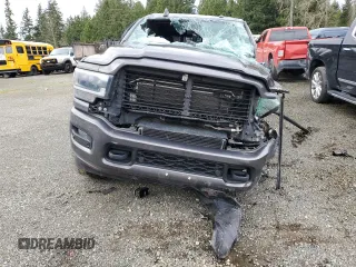 2020 Ram 3500 Laramie z VIN 3C63R3JL0LG121079, wystawiony jako Copart lot #51137765 z przebiegiem Nie podano mil oraz Szkody całkowita. Historia ofert i sprzedaży dostępna na DreamBid. Obrazek 5.