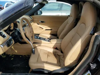 2013 Porsche Boxster с VIN WP0CA2A82DS112755, выставлен на аукционе Copart как лот 74133754 с пробегом Не указан миль и На запчасти • Non repairable. История ставок и продаж доступна на DreamBid. Изображение 7.