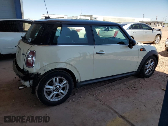 2012 MINI Hardtop z VIN WMWSU3C5XCT542244, wystawiony jako Copart lot #65226525 z przebiegiem 129 512 mil mil oraz Szkoda całkowita • Salvage title. Historia ofert i sprzedaży dostępna na DreamBid. Obrazek 3.