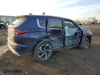 2024 Mitsubishi Outlander SE with VIN JA4J4VA83RZ073537, listed as a Copart auction lot 44711955 with 2,731 mi miles and Salvage Title. Bid and sale history available at carsss.com. Image 3.