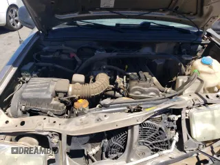2002 Chevrolet Tracker z VIN 2CNBJ13C026951435, wystawiony jako Copart lot #57782784 z przebiegiem 132 279 mil mil oraz Szkody całkowita. Historia ofert i sprzedaży dostępna na DreamBid. Obrazek 11.