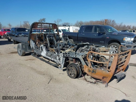 2017 Ford Super Duty F-250 SRW Lariat with VIN 1FT7W2B62HEF21794, listed as a IAAI auction lot 41103027 with 1 mi miles. Bid and sale history available at carsss.com. Image 1.