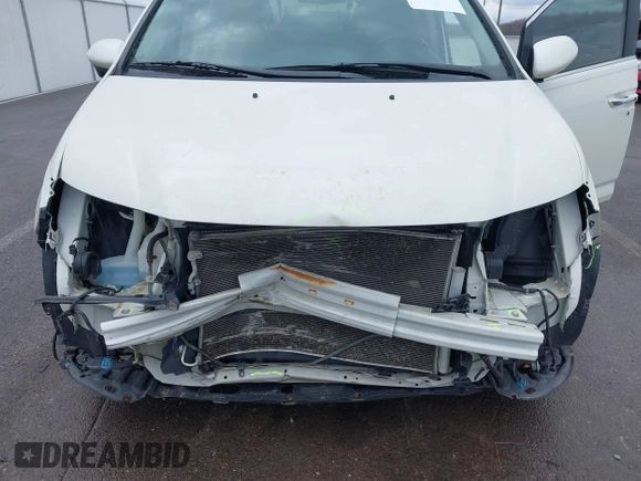 2016 Honda Odyssey EX-L with VIN 5FNRL5H64GB012832, listed as a IAAI auction lot 41881915 with 127,067 mi miles. Bid and sale history available at carsss.com. Image 6.
