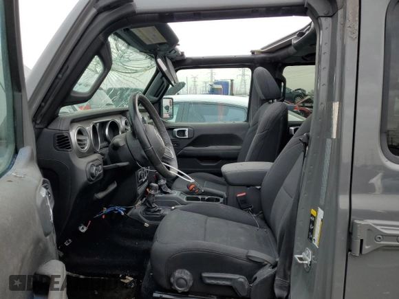 2021 Jeep Wrangler Unlimited Sahara High Altitude with VIN 1C4HJXEG3MW614509, listed as a Copart auction lot 80878533 with 45,660 mi miles and Clean title. Bid and sale history available at DreamBid. Image 7.